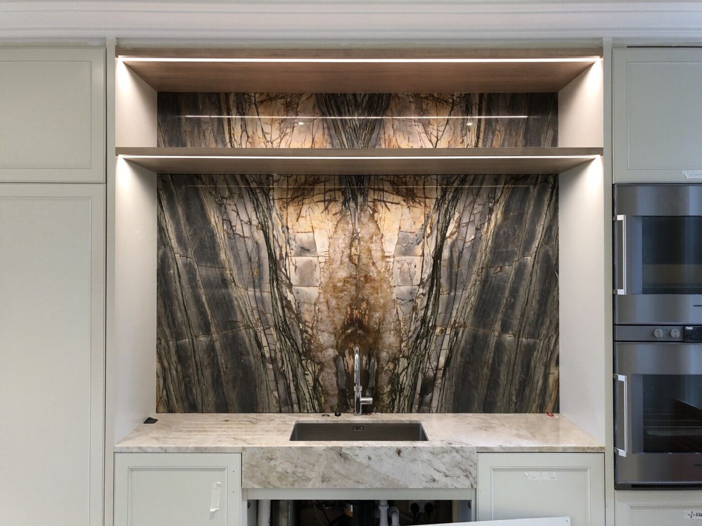 Bookmatching Natural Stone