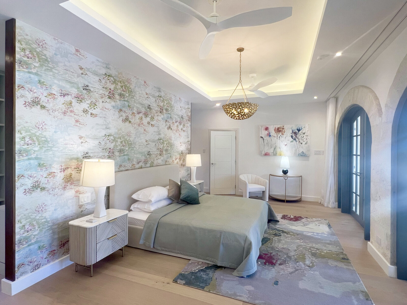 Cottage Bedroom in Bloom, Buttsbury Court
